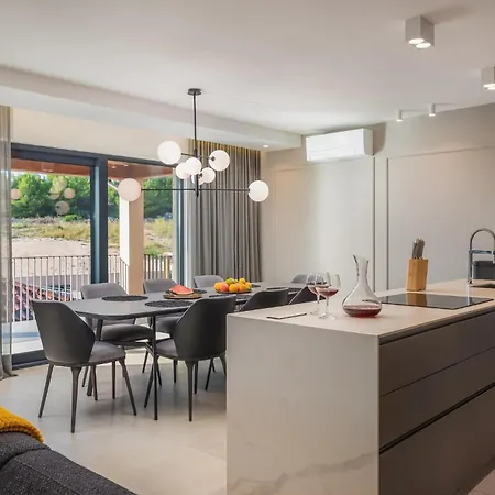Holiday home Wave Sveti Filip i Jakov