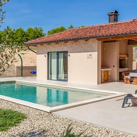 Wave * Sveti Filip i Jakov